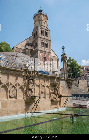 Kirche St. Michael, Marktplatz, Schwaebisch Hall, Hohenlohe, Baden-Württemberg, Heilbronn-franken, Deutschland Stockfoto