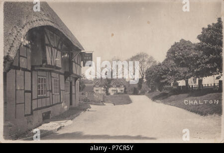 Vintage Real Foto des Red Lion Inn at Chalton, Hampshire, England, Großbritannien Stockfoto