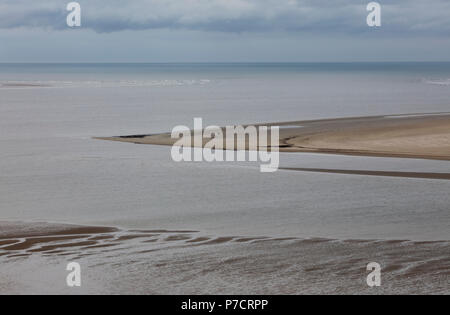 Blick über das Taf Mündung Laugharne Sands, Carmarthenshire, Wales, Großbritannien Stockfoto