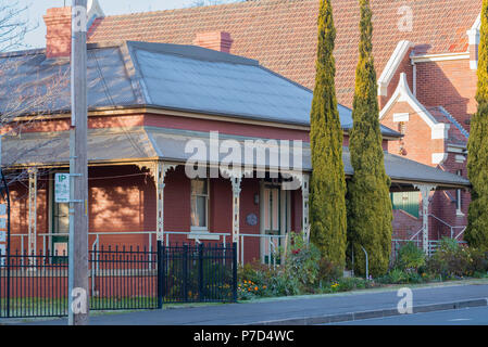 Bowral NSW, Australien, eine Föderation Haus auf Bendooley Straße, beherbergt heute die Vereinigung der Unionskirche mit öffentlichen Mitteln Stockfoto