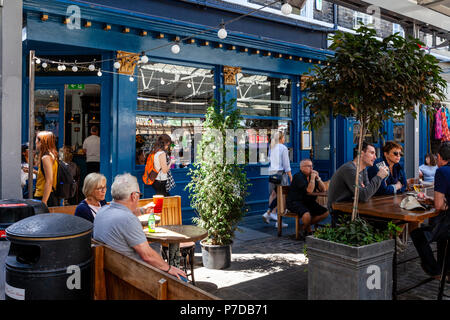 Die Kutsche und Pferde Pub, Greenwich, London, Vereinigtes Königreich Stockfoto