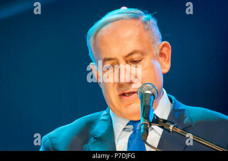 JERUSALEM, Israel. Juni 14, 2016. Israelischer Ministerpräsident Benjamin Netanjahu geben eine Adresse an Menschen der Kanal 9' des Jahres 2016" Preisverleihung. Stockfoto