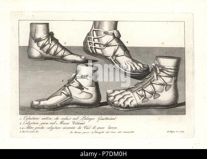 Alten Schuh aus dem Palazzo Giustiniani 1, antike griechische Schuh aus dem Vatikan Museum 2 und anderen griechischen Schuhe von griechischen Vasen 3,4. Kupferstich von Pietro Ruga nach einer Abbildung von Lorenzo Rocceggiani aus seiner eigenen 100 Platten von Kostümen religiösen, zivilen und militärischen der Alten Ägypter, Etrusker, Griechen und Römer, Franzetti, Rom, 1802. Stockfoto
