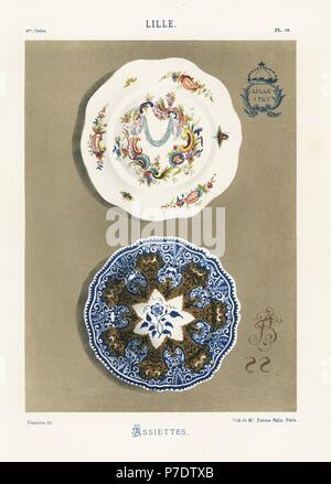 Platten aus Lille, 18. Jahrhundert: Amoretten hält einen Banner lesen Maitre d'Aligne aus dem Jahr 1767 und Platte verziert mit gold, blau und weiß Laub. Handgefertigte Farblitho von Ris Paquots allgemeine Geschichte der alten französischen und ausländischen glasierte Keramik, Chez l'Auteur, Paris, 1874. Stockfoto