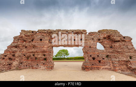 Überreste der römischen Basilica-Mauer der Bäder in Wroxeter, Shropshire, England Stockfoto