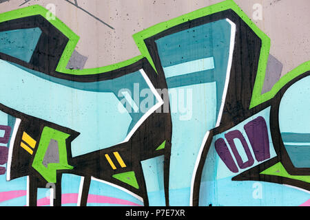MINSK, Weißrussland - April 13, 2018: Moderne Street Art. bunten Graffiti malen auf Wand Stockfoto