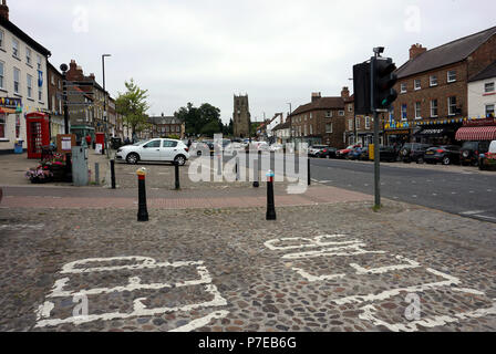 Bedale North Yorkshire Haupteinkaufsstraße Stockfoto