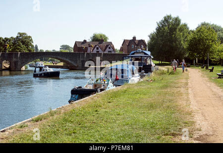 Die Themse und Abingdon Brücke, Abingdon-on-Thames, Oxfordshire, England, Großbritannien Stockfoto