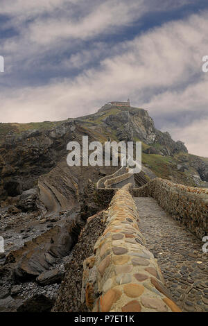 Gaztelugatxe weg Stockfoto