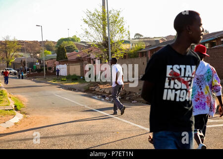 Johannesburg, Südafrika, 11. September 2011, Street Fotografie von Menschen in Soweto Johannesburg Stockfoto