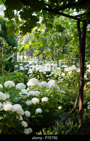 Hotel im viktorianischen Stil, Garten Stockfoto