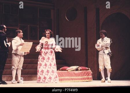 Fotogeschenke, AGUSTIN ESCRITOR ESPÑOL. MADRID 1618 - 1669 TEATRO.'NO PUEDE SER. . . EL GUARDAR A Una Mujer" REPRESENTACION TEATRAL DE MADRID, AÑO 1989 COMPAÑIA NACIONAL DE TEATRO CLASSIC DIREKTOR, ADOLFO MARSILLACH. Stockfoto