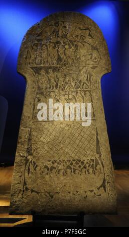 Tangelgarda Stein. Larbro, Gotland, Schweden. Dekoriert mit Szenen Haltering (evtl. Odin) horsed, mit Valknut Symbole unter gezeichnet. 7. Jahrhundert. Schwedische Geschichte Museum. Stockholm, Schweden. Stockfoto