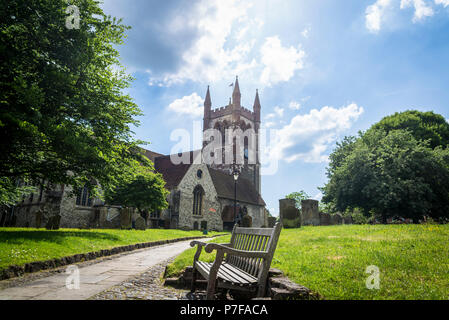 St Andrew's Church, eine anglikanische Kirche, Farnham, Surrey. England, Großbritannien Stockfoto