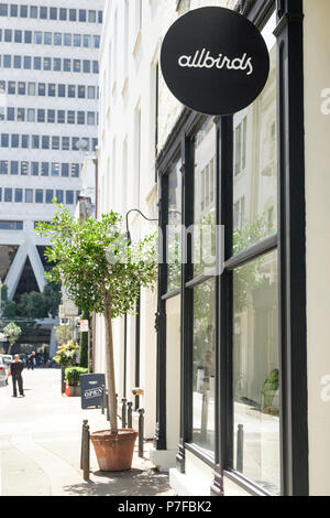 Äußere des Allbirds popup Store unter Hotaling, Jackson Street, San Francisco, CA, USA. Stockfoto