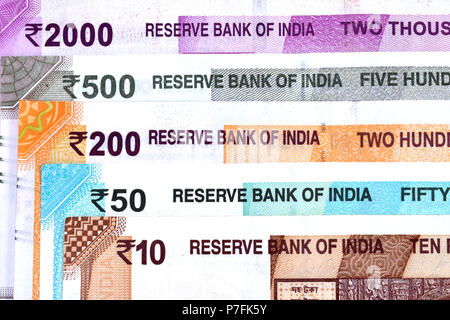 . Neue indische Währung des 2000,500,200,50 und 10 rupee Notizen Stockfoto