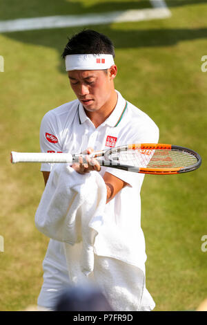 London, Großbritannien. 5. Juli 2018. Kei Nishikori (JPN) Tennis: Kei Nishikori von Japan während der Männer singles Match in der zweiten Runde Wimbledon Lawn Tennis Championships gegen Bernard Tomic von Australien an der All England Lawn Tennis und Croquet Club in London, England. Quelle: LBA/Alamy leben Nachrichten Stockfoto