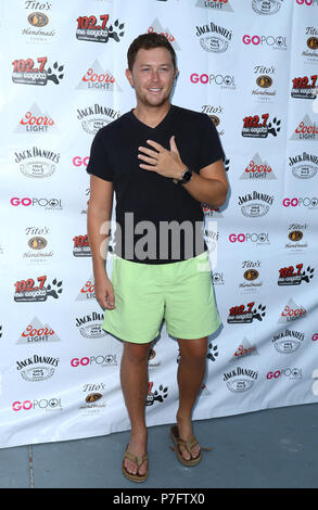 Las Vegas, NV, USA. 5. Juli 2018. 05. Juli 2018 - Las Vegas, Nevada - Scotty McCreery. Scotty McCreery startet das Land Cabana Konzertreihen im Flamingo Pool gehen. Photo Credit: MJT/AdMedia Credit: Mjt/AdMedia/ZUMA Draht/Alamy leben Nachrichten Stockfoto