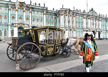 St. Petersburg, Russland. 04. Juli 2018. Impressionen St. Petersburg. Coach. Stadtansicht.Stadt, Sehenswürdigkeiten, Gebäude. Fußball-WM 2018 in Russland vom 14.06. - 15.07.2018. | Verwendung der weltweiten Kredit: dpa/Alamy leben Nachrichten Stockfoto