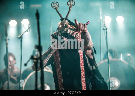 Roskilde, Dänemark. 6. Juli 2018. Die Internationale alternative metal band Heilung führt ein Live Konzert in während der dänischen Musik Festival Roskilde Festival 2018. (Foto: Gonzales Foto - Peter Troest). Credit: Gonzales Foto/Alamy leben Nachrichten Stockfoto