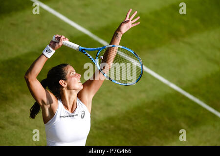 London, Großbritannien, 6. Juli 2018: Zum ersten Mal in ihrer Karriere deutsche Tennisspielerin Julia Goerges hat das Achtelfinale der Wimbledon Tennis Championships 2018 auf der All England Lawn Tennis und Croquet Club in London erreicht. Credit: Frank Molter/Alamy leben Nachrichten Stockfoto