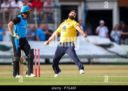 Blackfinch neue Straße, Worcester, Großbritannien. 6. Juli, 2018. Vitalität Blast Cricket, Worcestershire Rapids gegen Birmingham trägt; Colin Grandhomme des Birmingham Bären schalen Credit: Aktion plus Sport/Alamy leben Nachrichten Stockfoto