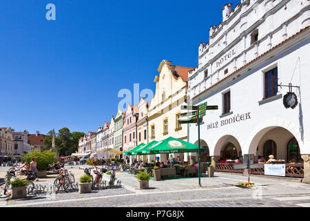 Hotel Bílý Koníček, Masarykovo Namesti, mestska pamatkova Zona, Trebon, Jizni Cechy, Ceska Republika/Masaryk-platz, geschützten Stadt finden, Stadt Tr Stockfoto