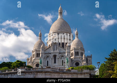 Paris, Frankreich, 25. Juni 2018: die Basilika Sacré-Coeur in Montmartre Stockfoto