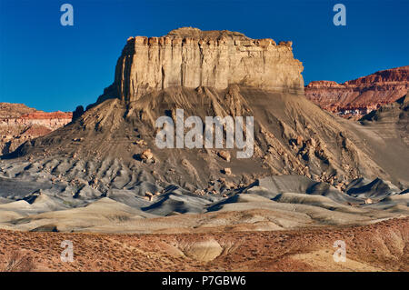 Buttes und Felsen rund um Smoky Mountain Road, Grand Staircase Escalante National Monument, Colorado Plateau, Utah, USA Stockfoto