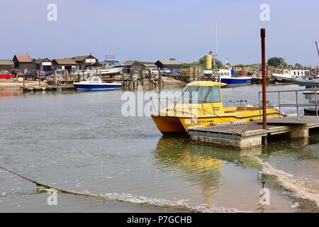 Boote auf dem Fluss Blyth. In der Nähe von Walberswick Southwold, Suffolk. Sommerzeit - Juli 2018. Stockfoto