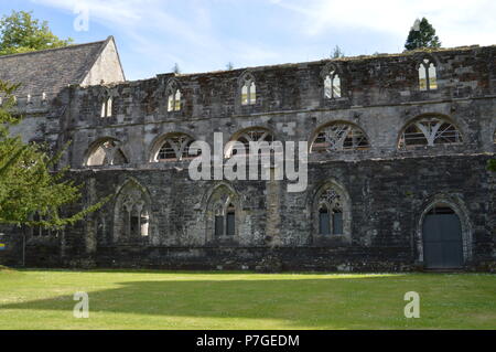 Dunkeld Perthshire, den Fluss Tay und Woods bei Dunkeld Kathedrale Stockfoto