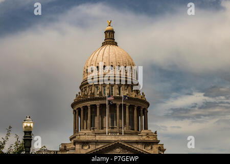 Kuppel des Capital Building im Frühsommer, Zustand von Idaho, Boise, Idaho, USA. Stockfoto