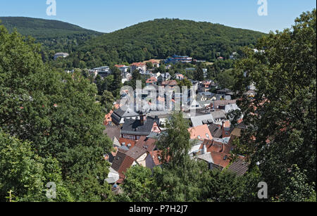 Blick von der Burg auf die Stadt Königstein im Taunus, Deutschland ruinieren Stockfoto