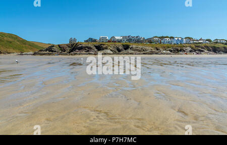 Ein Blick auf den Strand von Polzeath in North Cornwall, Großbritannien. Stockfoto