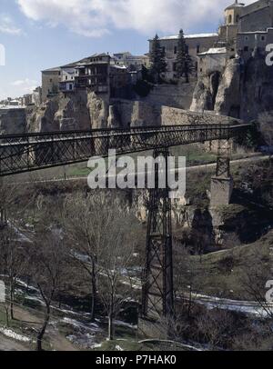 PUENTE DE SAN PABLO CONSTRUIDO EN 1902 SOBRE EL RIO HUECAR. Ort: Puente DE SAN PABLO, SPANIEN. Stockfoto