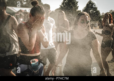 Hradec Kralove, Tschechische Republik. 05. Juli 2018. Publikum in Anwesenheit der Fels für Menschen Festival. Credit: Krzysztof Zatycki/Pacific Press/Alamy leben Nachrichten Stockfoto