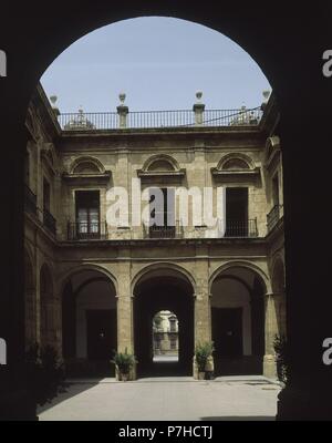 Terrasse PEQUENO - ANTIGUA FABRICA DE TABACOS. Ort: UNIVERSIDAD, Sevilla, Sevilla, Spanien. Stockfoto