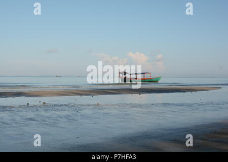 Am frühen Morgen auf dem Otres Beach 2, Sihanoukville, Kambodscha Stockfoto