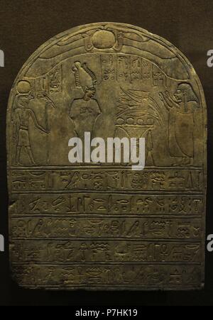 Ägypten. Stele von Tanit-Jade. Verstorbenen Opfergaben an den Gott Osiris, kümmert sich das Urteil der Toten. Die Eremitage. St. Petersburg. Russland. Stockfoto