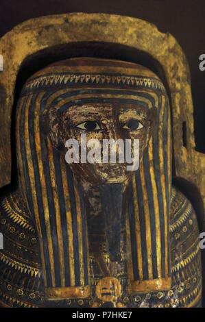 Ägypten. Sarkophag von Priester des Gottes Amun. Malte. Holz. Detail.  10. bis 9. Jahrhundert BC. Dritte Zwischenperiode. Die Eremitage. Sankt Petersburg. Russland. Stockfoto