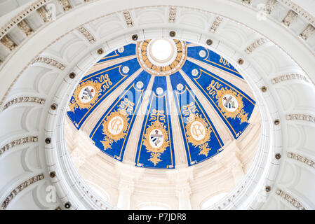 Das Museum der Revolution ist in der Altstadt von Havanna Abschnitt von Kuba entfernt. Das Museum ist in den Präsidentenpalast zu sein untergebracht. Stockfoto