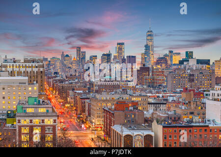 New York, New York, USA Stadtbild in Manhattan in der Dämmerung. Stockfoto
