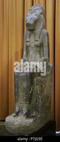 Statue der Göttin Sekhmet-Mut. 14 C. BC. Neues Reich, 18. Dynastie. Granit. Die Eremitage. Sankt Petersburg. Russland. Stockfoto