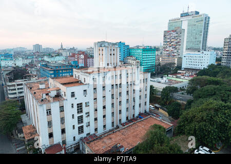 Stadtbild Blick nach Westen der Stadt von Vedado, vom Dach des Hotel Nacional, Kuba genommen. Stockfoto