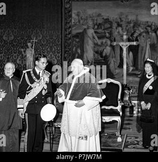 Vatikan die Royals von Thailand, Bhumibol Adulyadej und Sirikit Kitigakara, auf einem Besuch bei Papst Johannes XXIII. am 1. Oktober 1960 Stockfoto