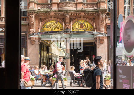 Argyll Arcade, Buchanan Street, Glasgow, Schottland, UK (wie das Gehen aus Frasers Kaufhaus) Stockfoto