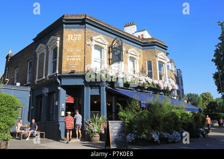Ländliche, städtische Pub, der Roggen, von Peckham Rye gemeinsamen, in Süd- London SE15, Großbritannien Stockfoto