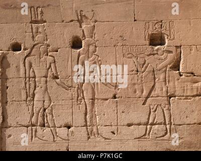 TEMPLO DE DENDERA, DEDICADO A LA DIOSA HATHOR. Stockfoto