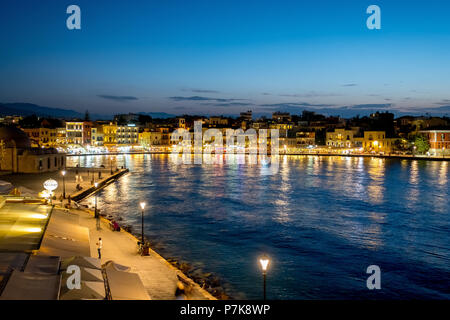 Harbourside, Nachtaufnahme, Venezianische, Hafen, Altstadt, Chania, Kreta, Griechenland, Europa Stockfoto