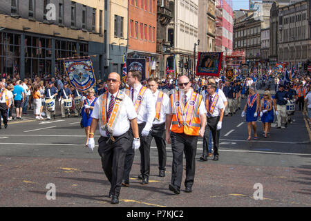 Die Orange Walk, Boyne Parade macht den Weg hinunter Jamaica Street im Stadtzentrum von Glasgow am 7. Juli 2018 Stockfoto